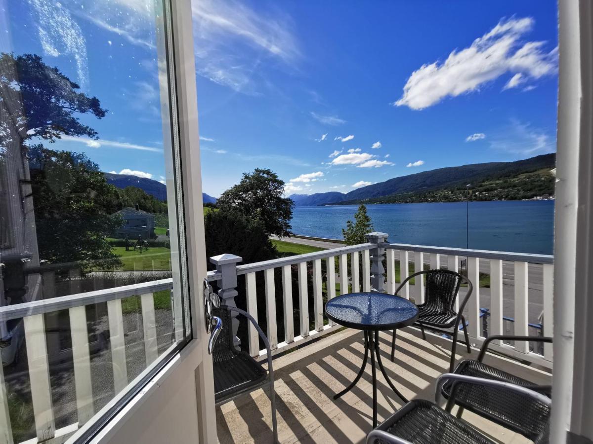 Eidsvag Fjordhotell מראה חיצוני תמונה