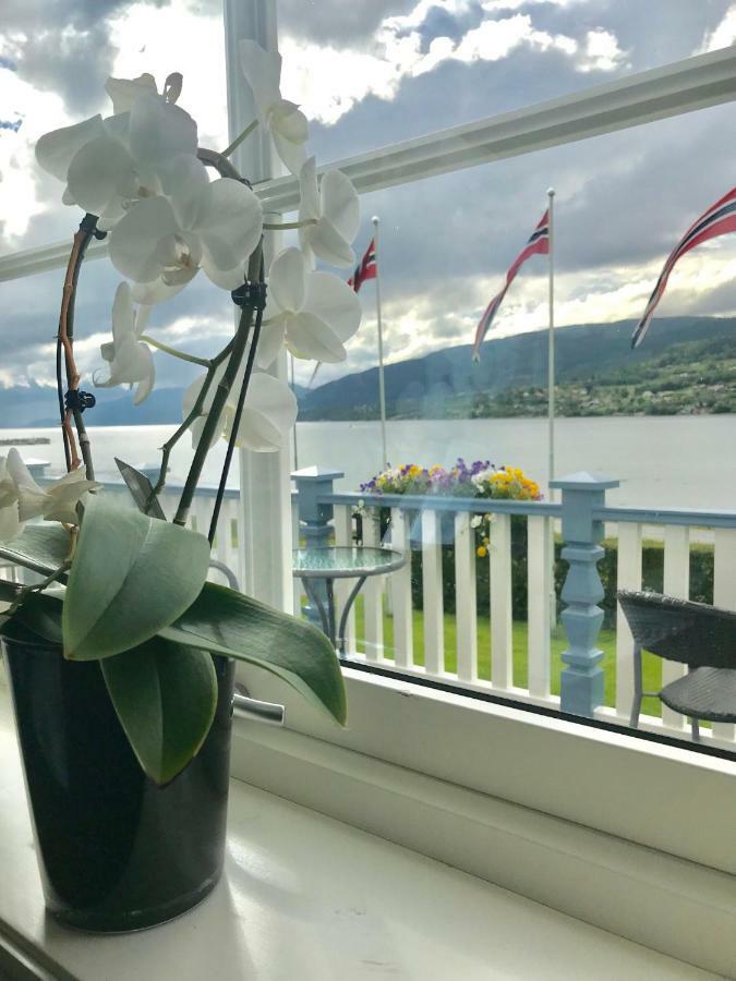Eidsvag Fjordhotell מראה חיצוני תמונה